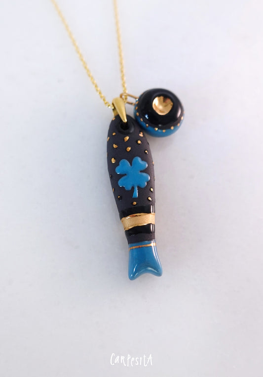 Siyah Yoncalı Balık Kolye