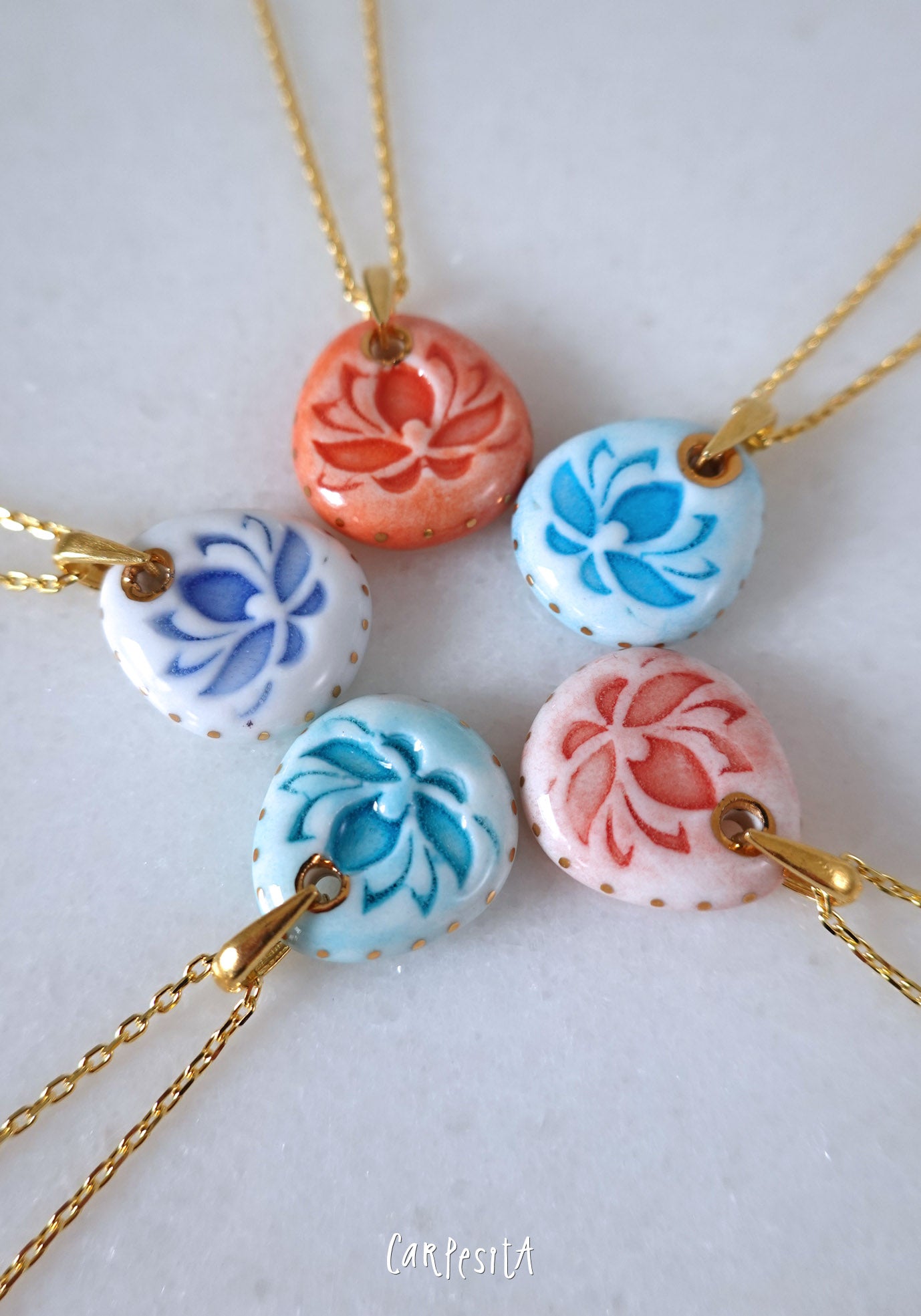 Lotus Kolyeler