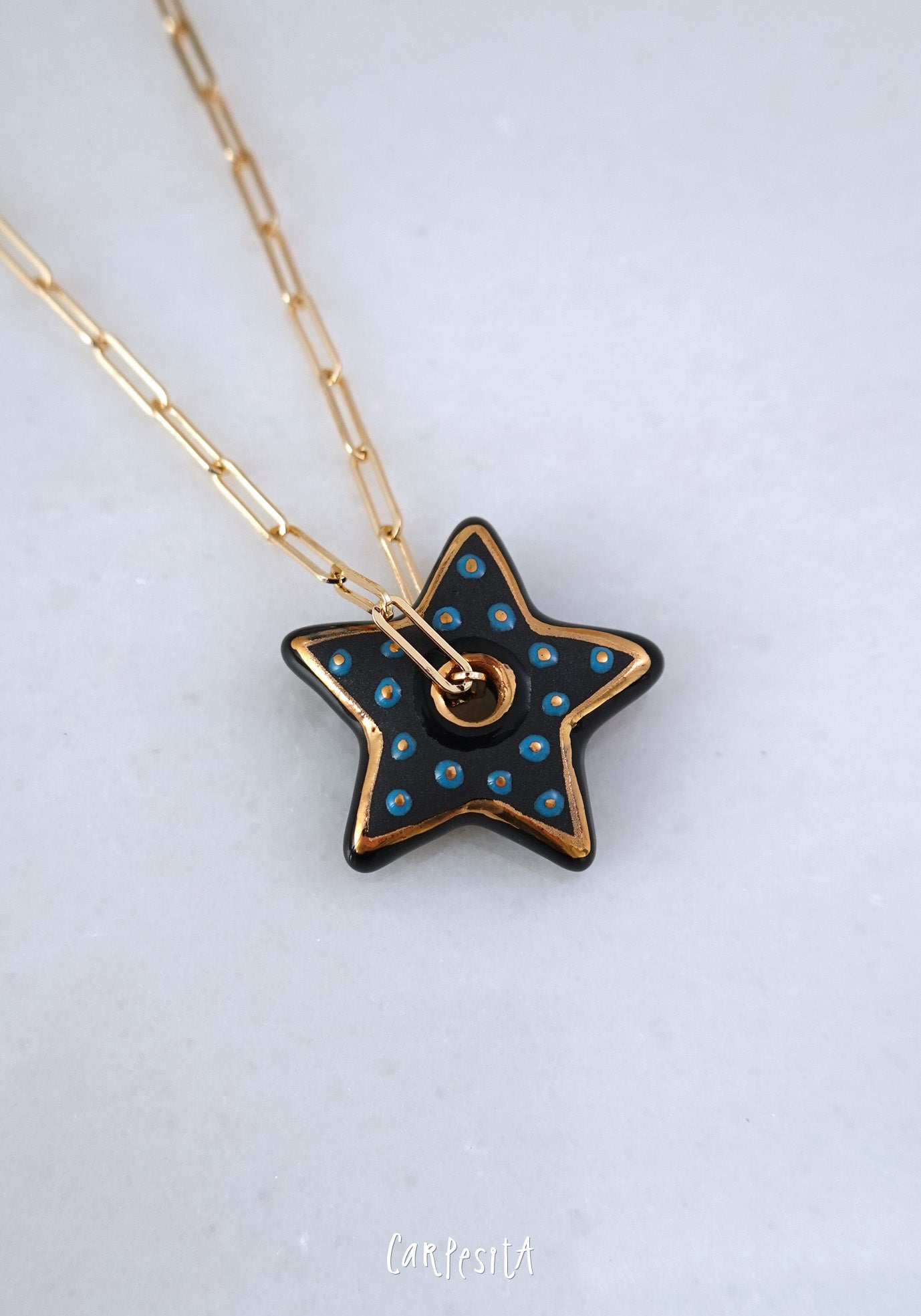 Siyah Yıldız Kolye