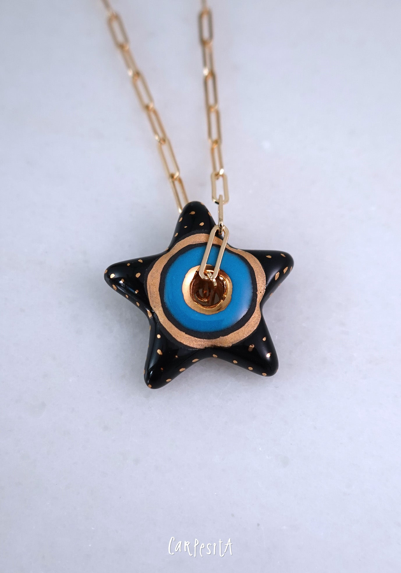 Siyah Yıldız Kolye